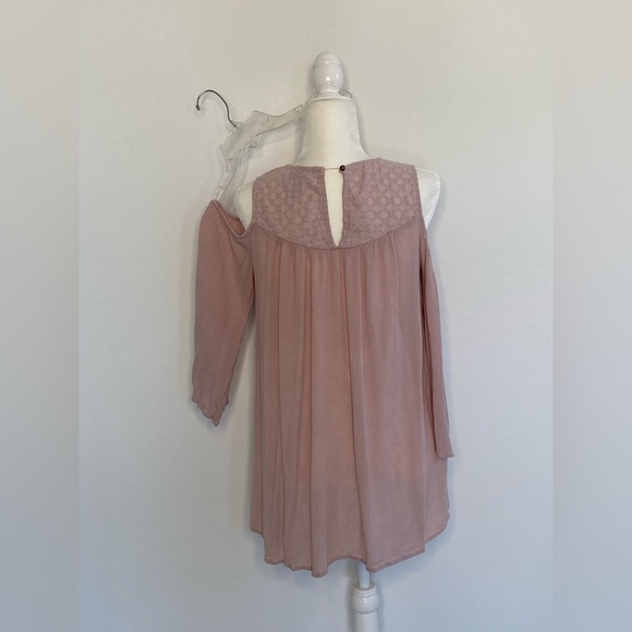 Knox Rose Size S/M Open Cut Out Shoulder Blouse Dusty Rose Pink - Picture 3 of 6